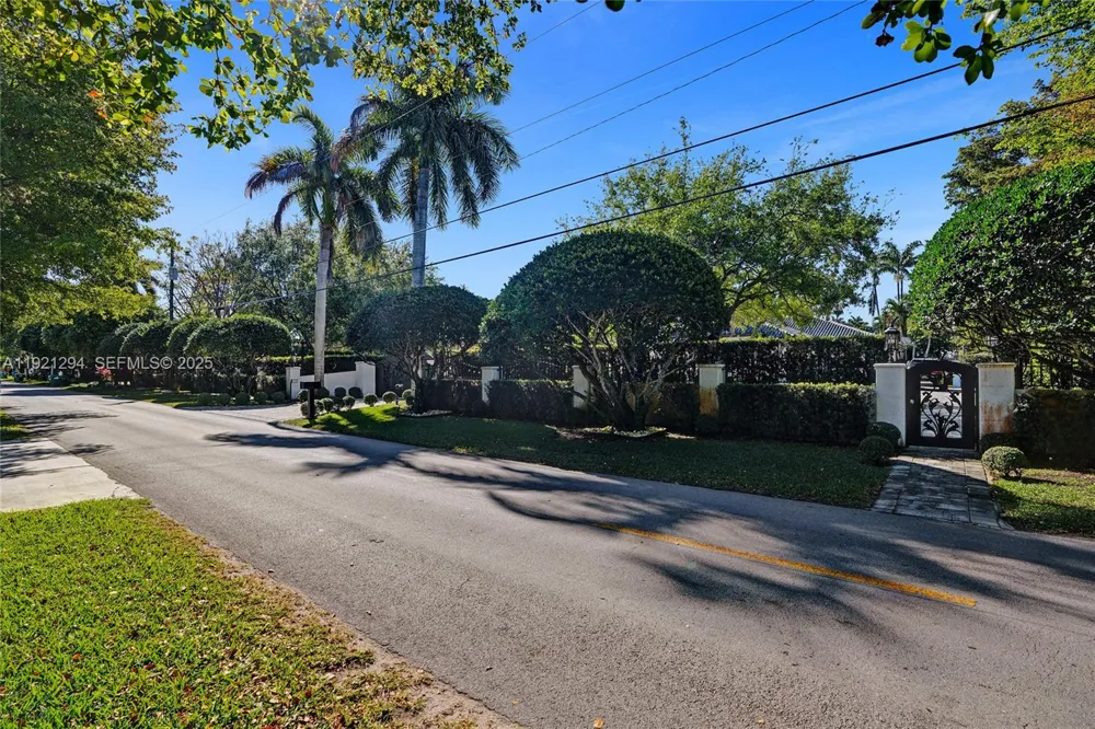 10400 SW 62nd St Miami, FL 33173