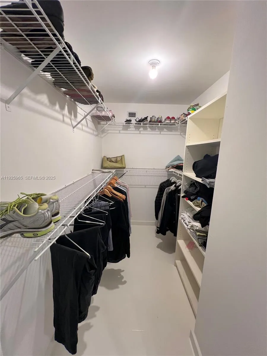 650 West Ave #2804 Miami Beach, FL 33139
