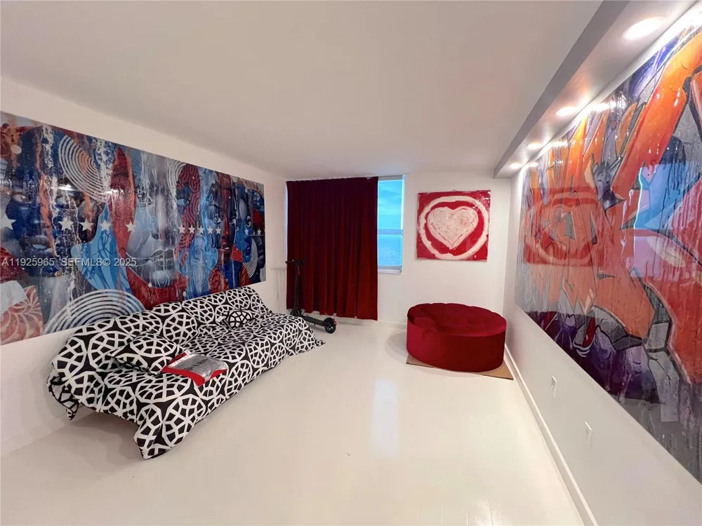 650 West Ave #2804 Miami Beach, FL 33139