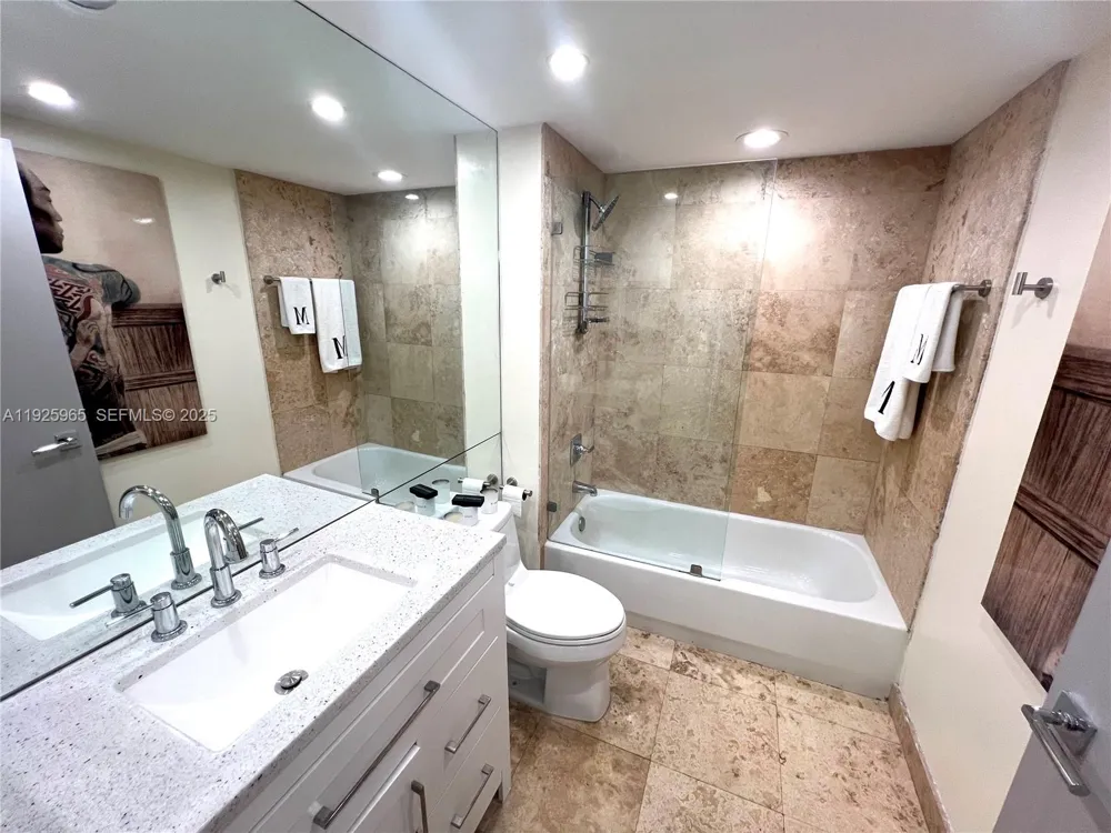 650 West Ave #2804 Miami Beach, FL 33139