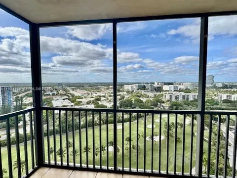 20335 W Country Club Dr #2101