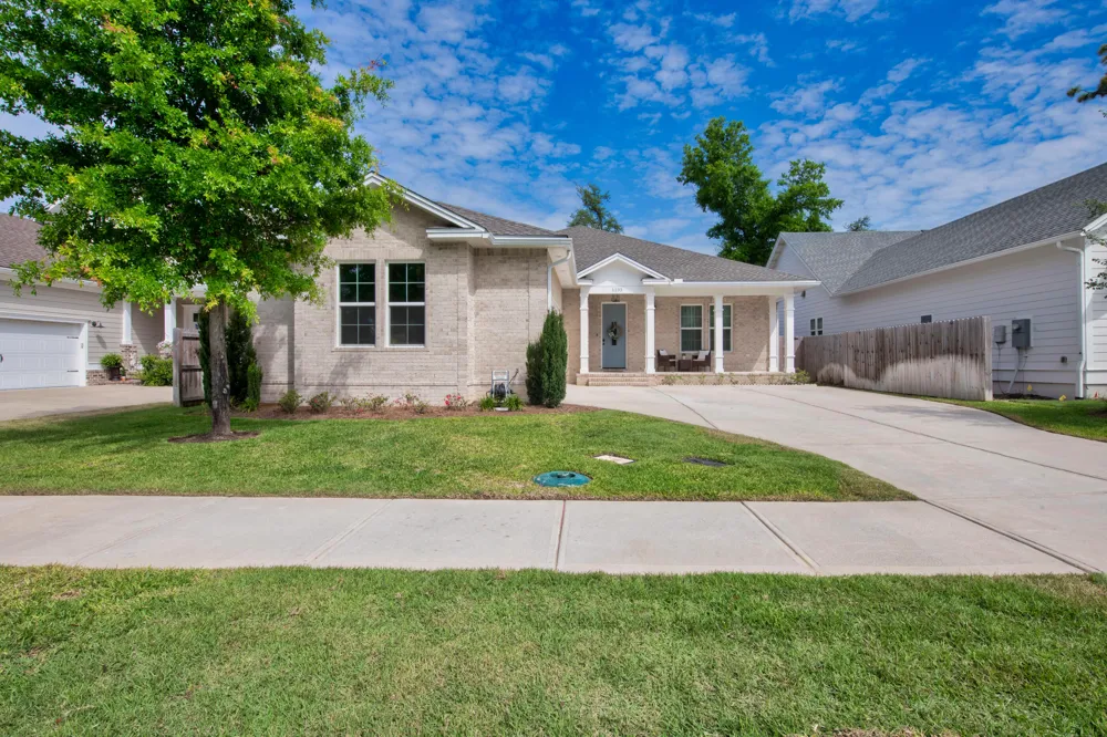 1233 Elderflower Drive