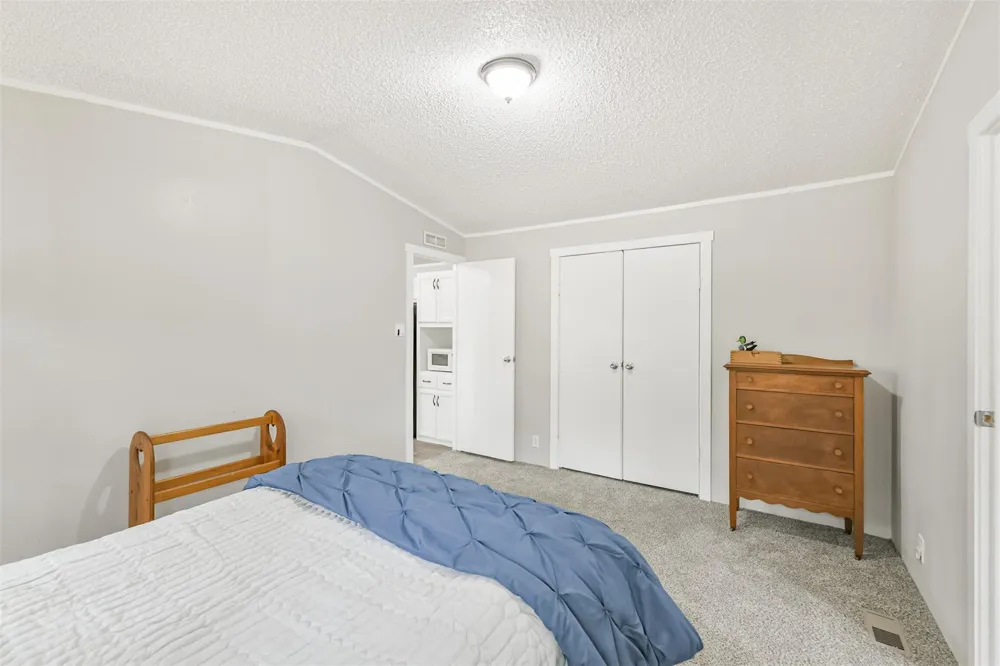 1089 County Road 120 Hallettsville, TX 77964