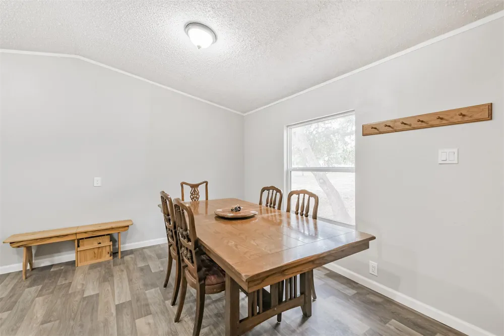1089 County Road 120 Hallettsville, TX 77964