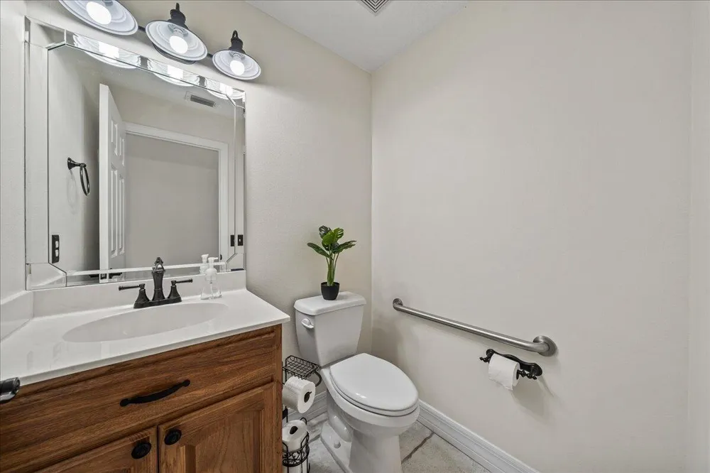 3125 Davis Road Mims, FL 32754