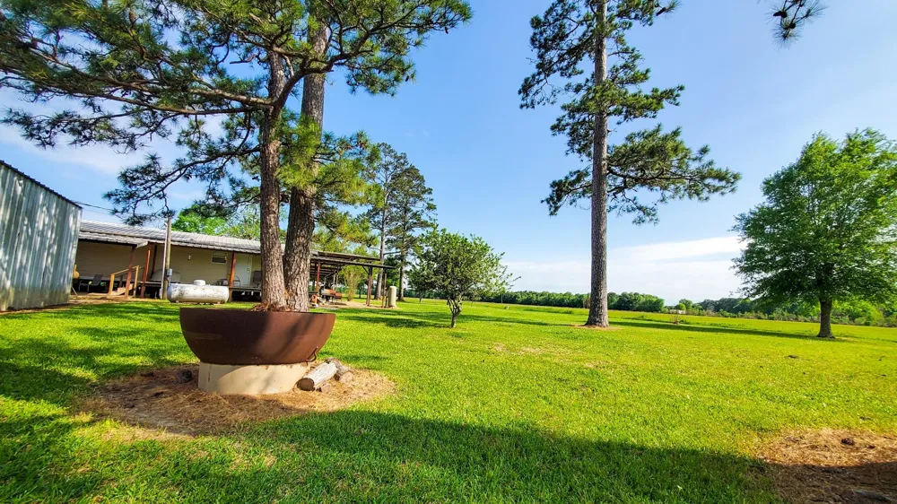 40902 Sh 105 Batson, TX 77519