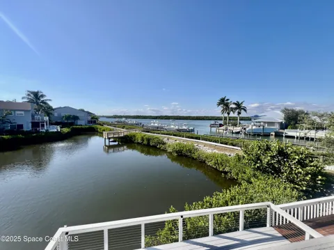 2486 Harbour Cove Drive