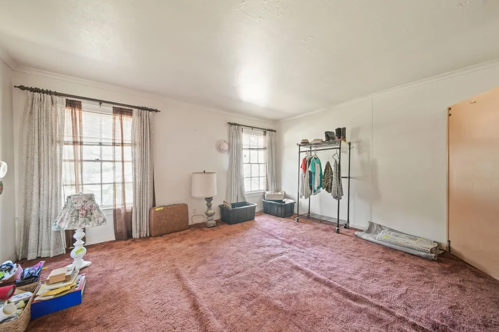 629 County Road 133 Alvin, TX 77511