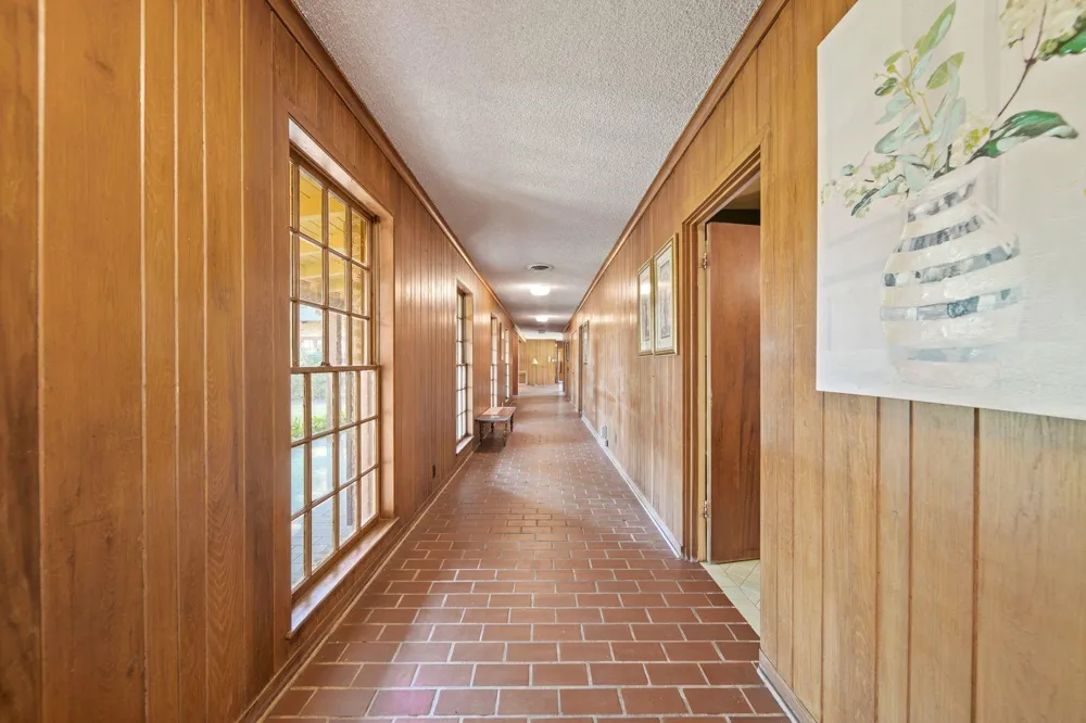629 County Road 133 Alvin, TX 77511