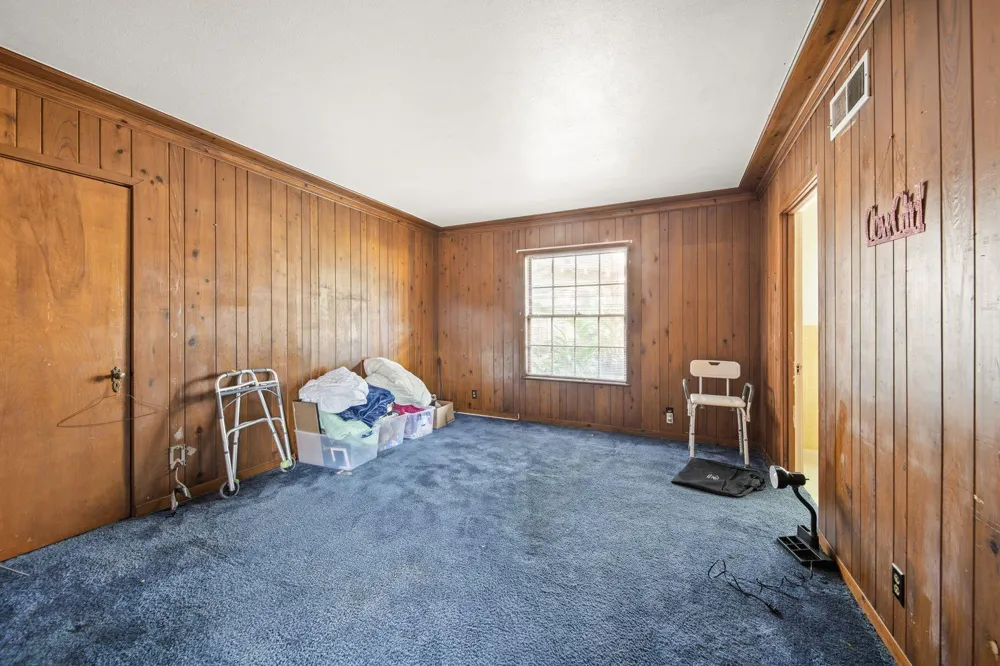 629 County Road 133 Alvin, TX 77511