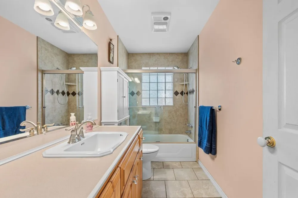 6910 Highway 147 N Center, TX 75935