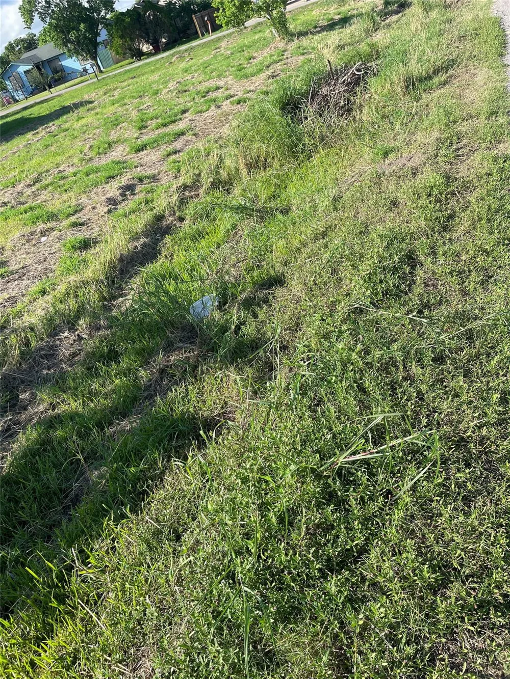 803 W 6th Street Freeport, TX 77541