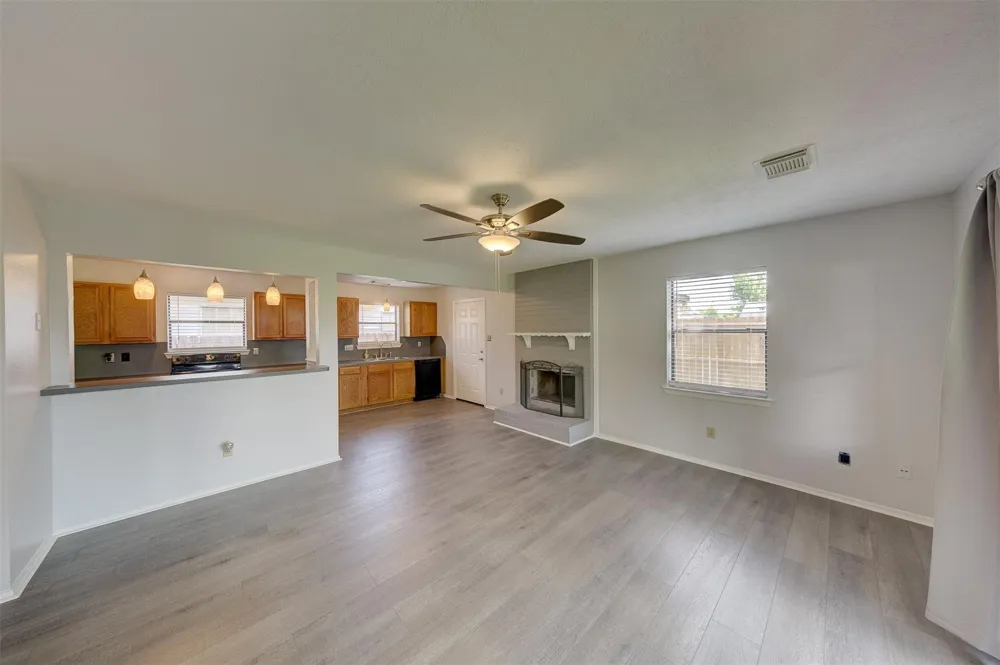 1222 Elm Street Deer Park, TX 77536