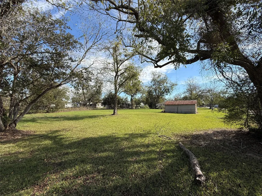 602 Orange Street Sweeny, TX 77480