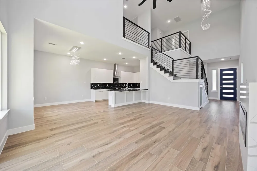 4923 Golden Forest Drive