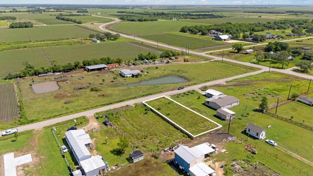 1061 Fm 2919 Road Kendleton, TX 77417