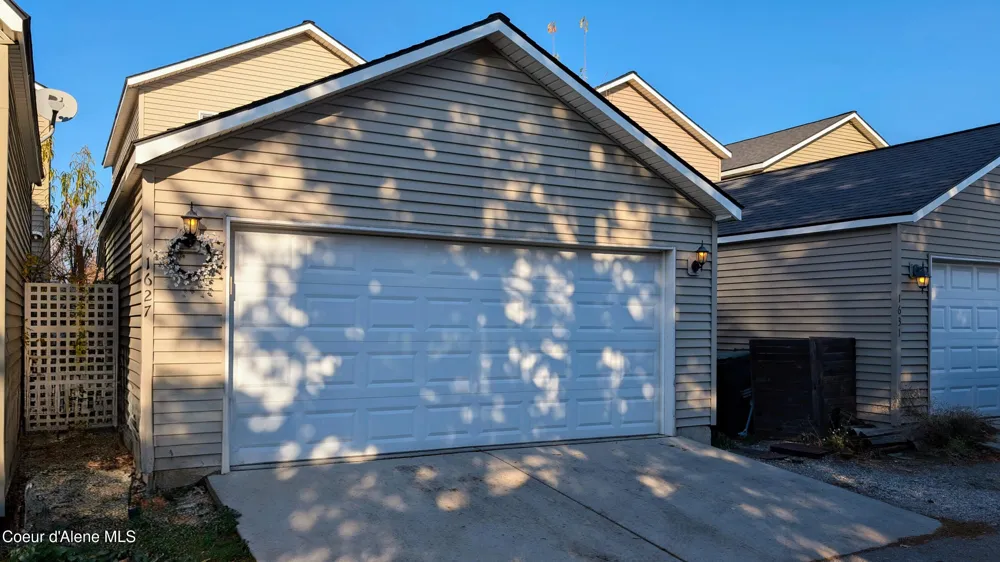 1627 E ZOEY COURT Post Falls, ID 83854