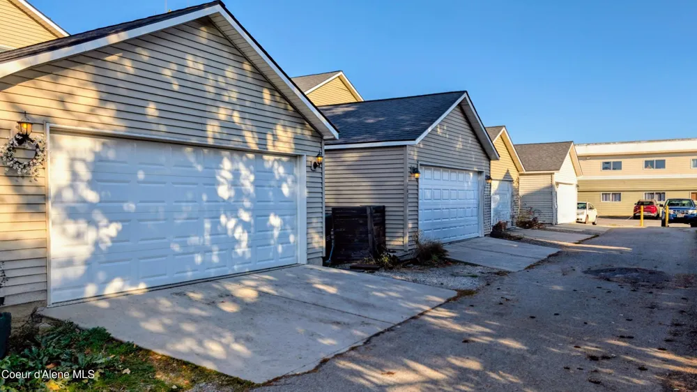 1627 E ZOEY COURT Post Falls, ID 83854