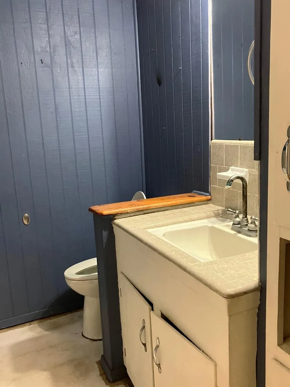 399 Pecan Street Lolita, TX 77971