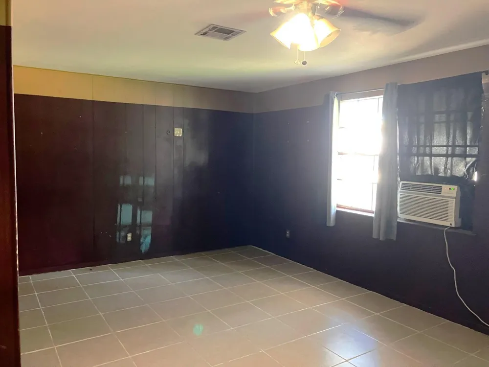 399 Pecan Street Lolita, TX 77971