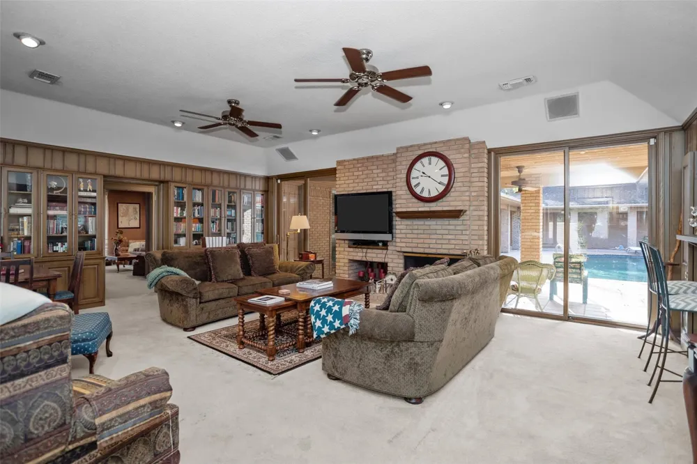 909 E Mimosa Lane Crockett, TX 75835