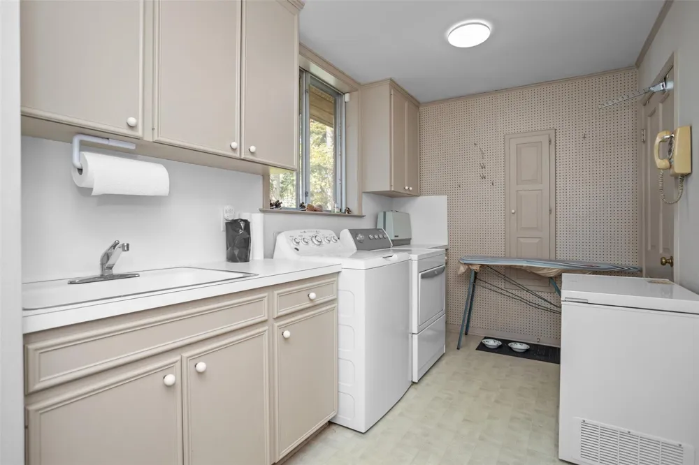 909 E Mimosa Lane Crockett, TX 75835
