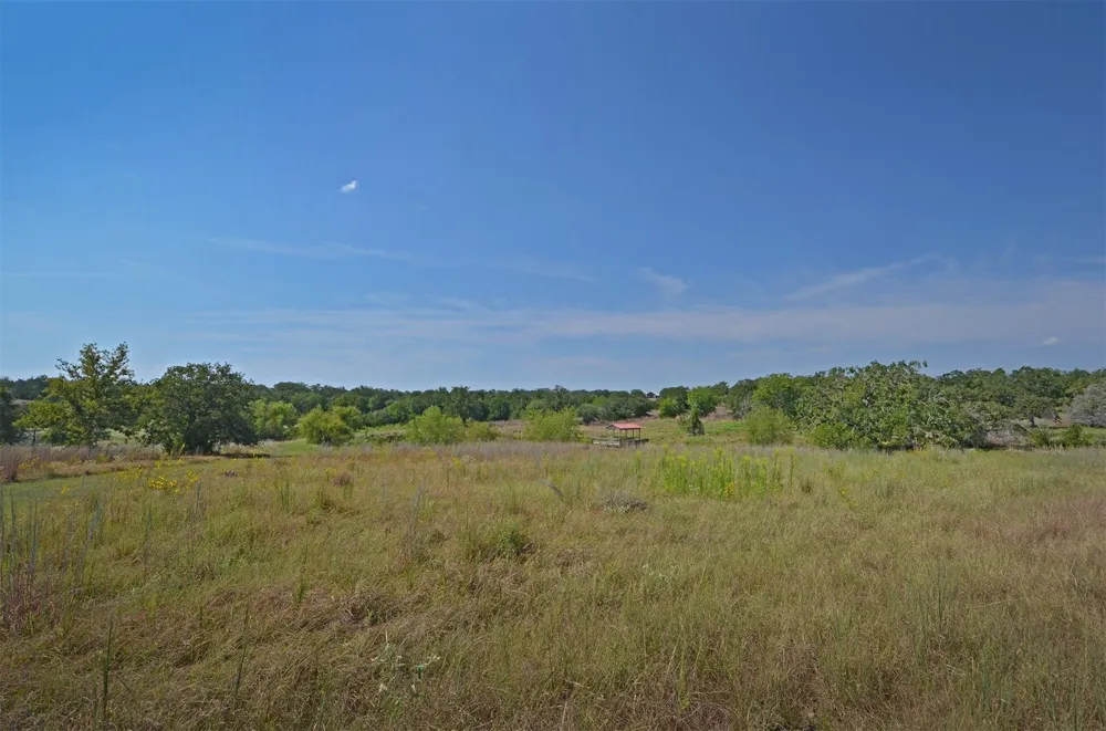 1880 Schoenberg Road Carmine, TX 78932