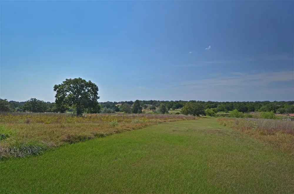 1880 Schoenberg Road Carmine, TX 78932