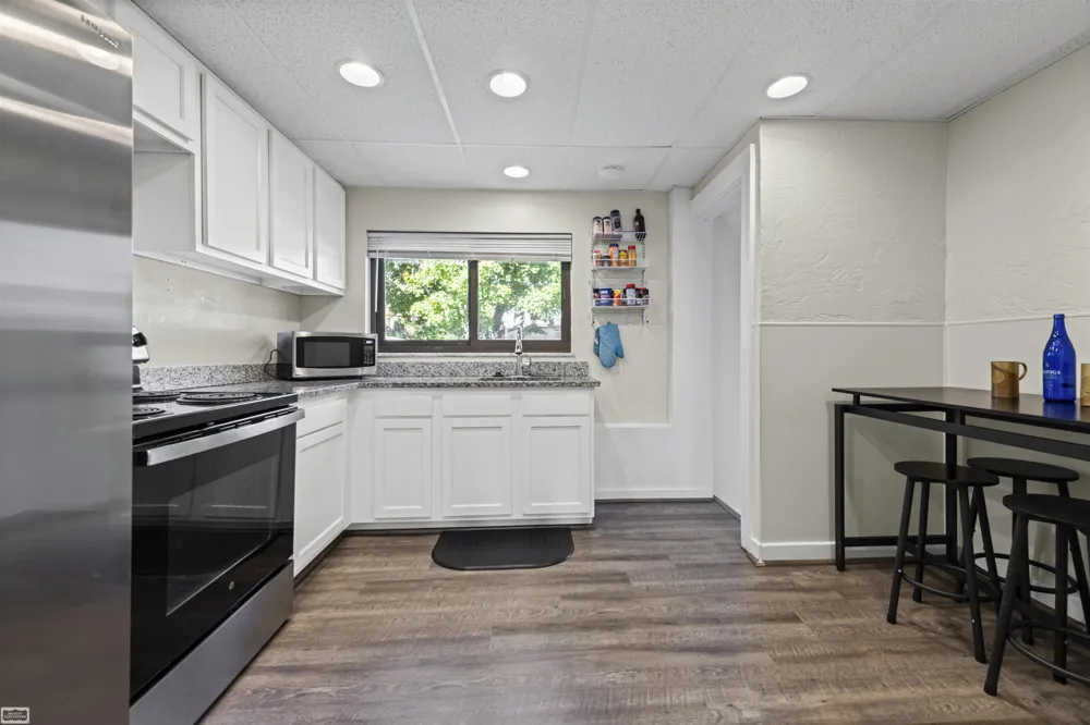 35 Michigan Avenue Mt Clemens City, MI 48043