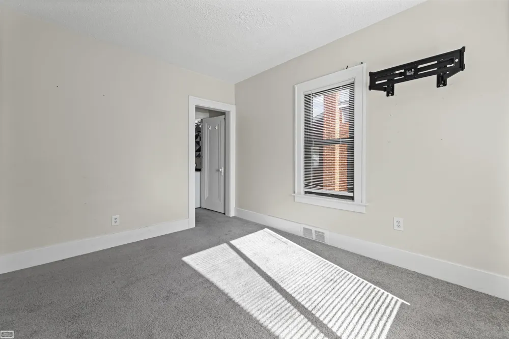 35 Michigan Avenue Mt Clemens City, MI 48043