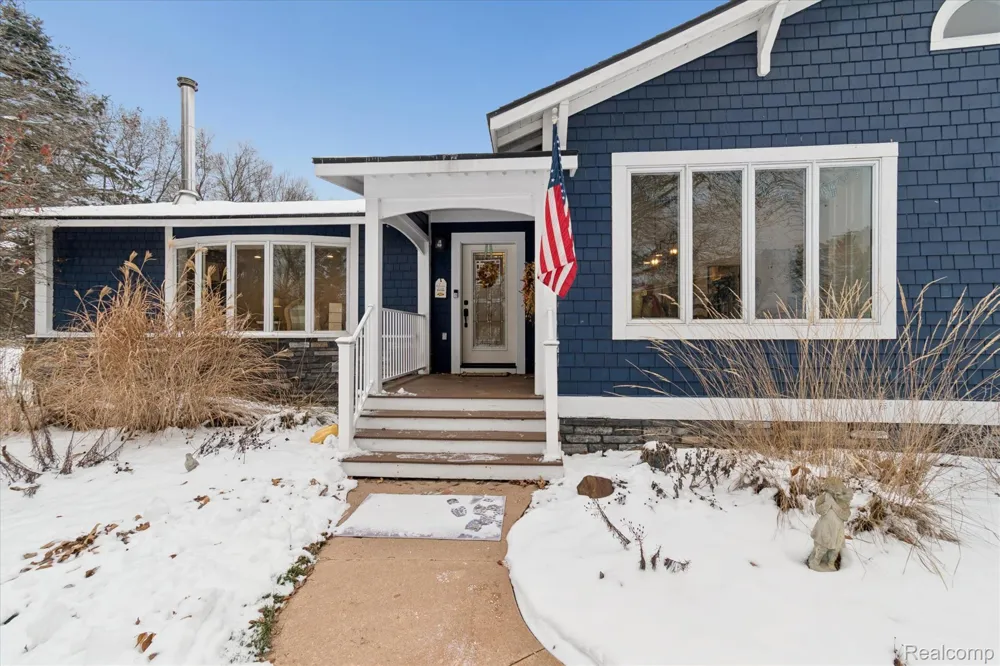 187 Darwin Road Putnam Township, MI 48169