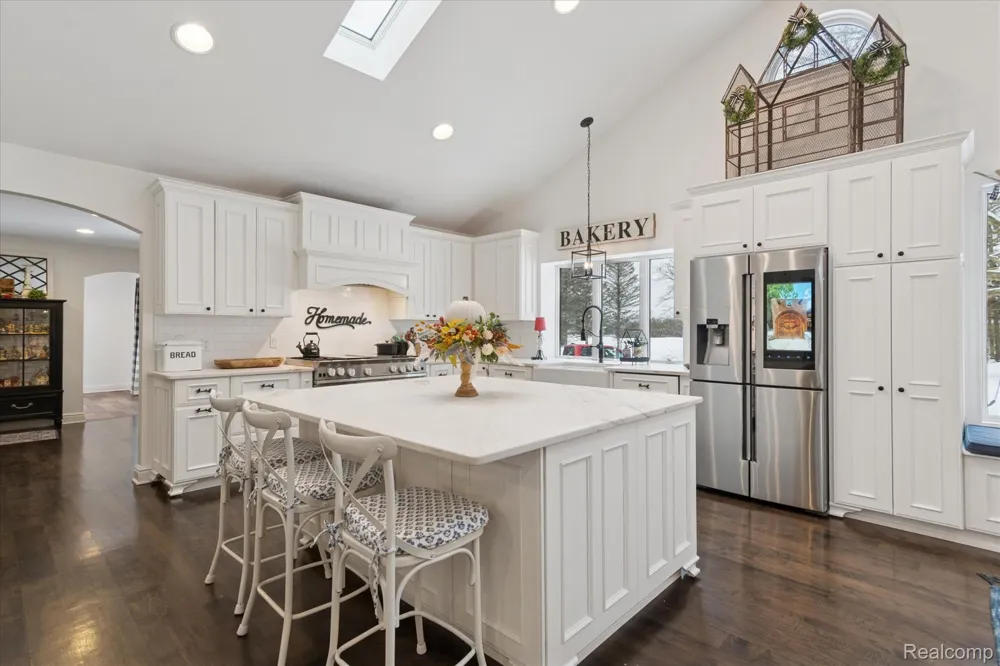 187 Darwin Road Putnam Township, MI 48169