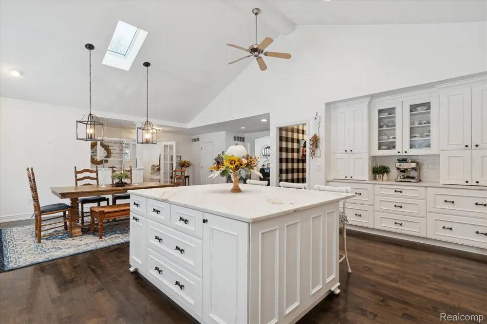 187 Darwin Road Putnam Township, MI 48169