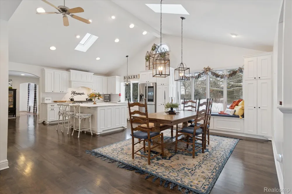 187 Darwin Road Putnam Township, MI 48169