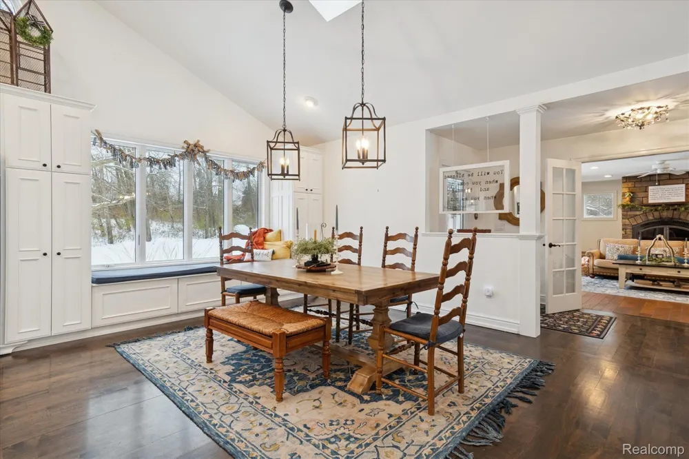 187 Darwin Road Putnam Township, MI 48169