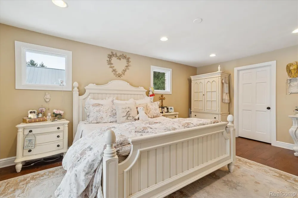 187 Darwin Road Putnam Township, MI 48169
