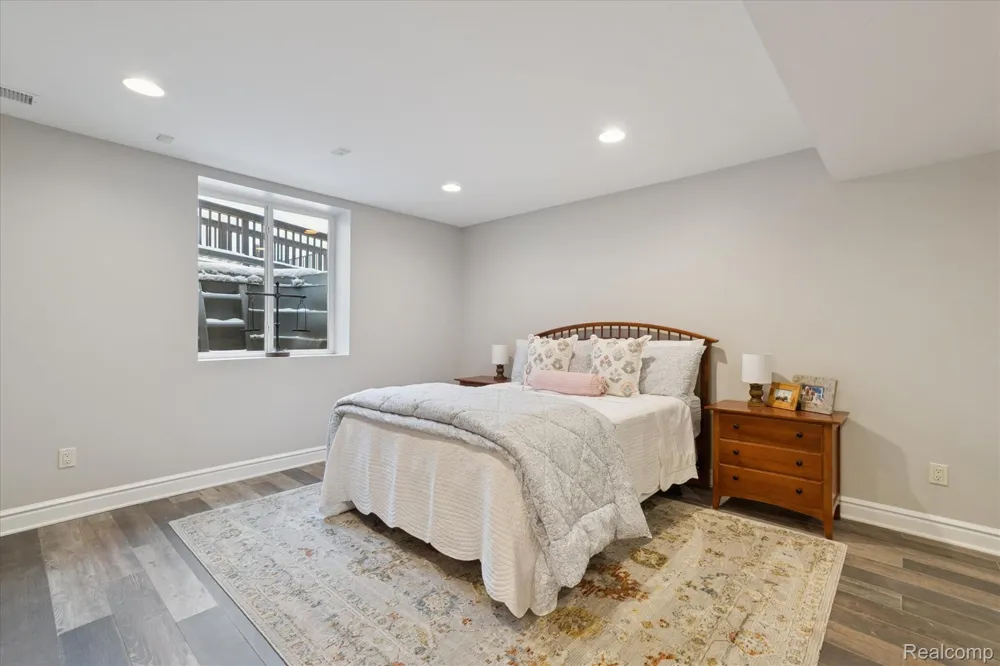 187 Darwin Road Putnam Township, MI 48169