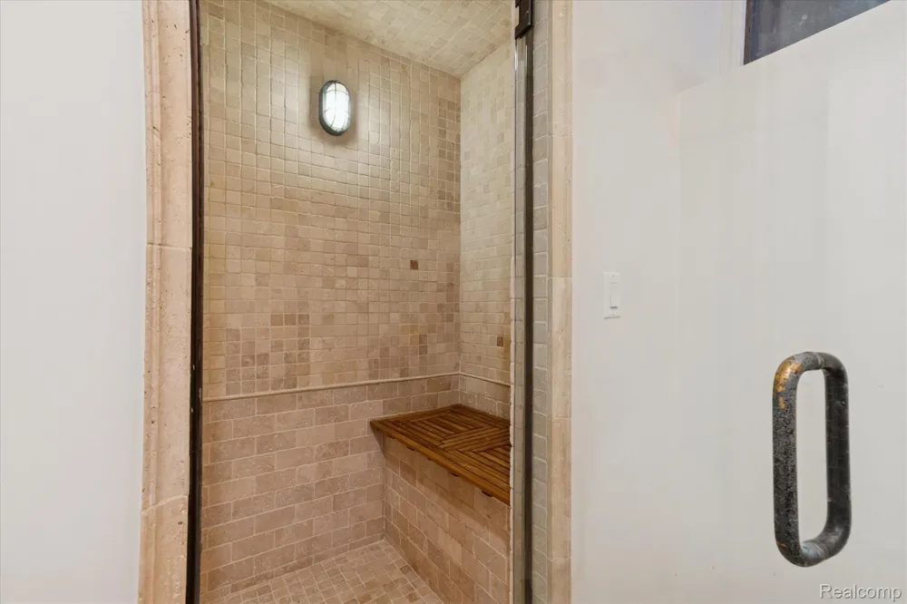 187 Darwin Road Putnam Township, MI 48169