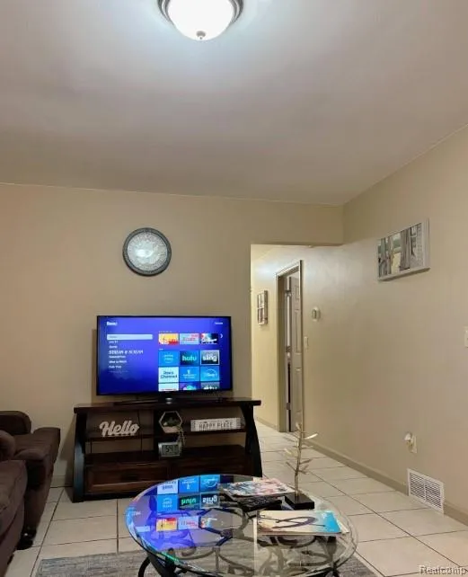 26387 Alden Street Madison Heights City, MI 48071
