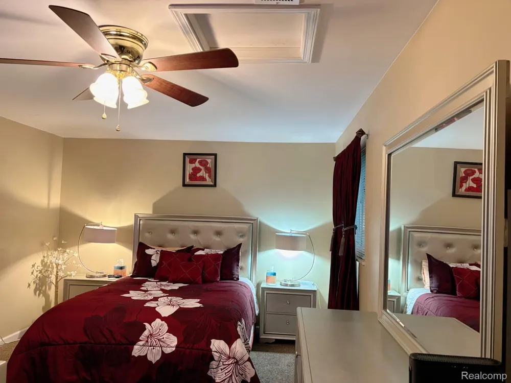 26387 Alden Street Madison Heights City, MI 48071