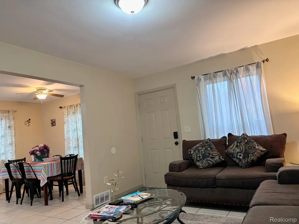 26387 Alden Street Madison Heights City, MI 48071