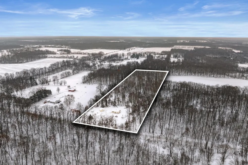 1707 W Bristol Road Barry Township, MI 49046
