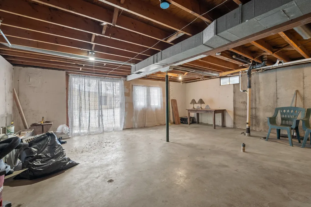 1707 W Bristol Road Barry Township, MI 49046
