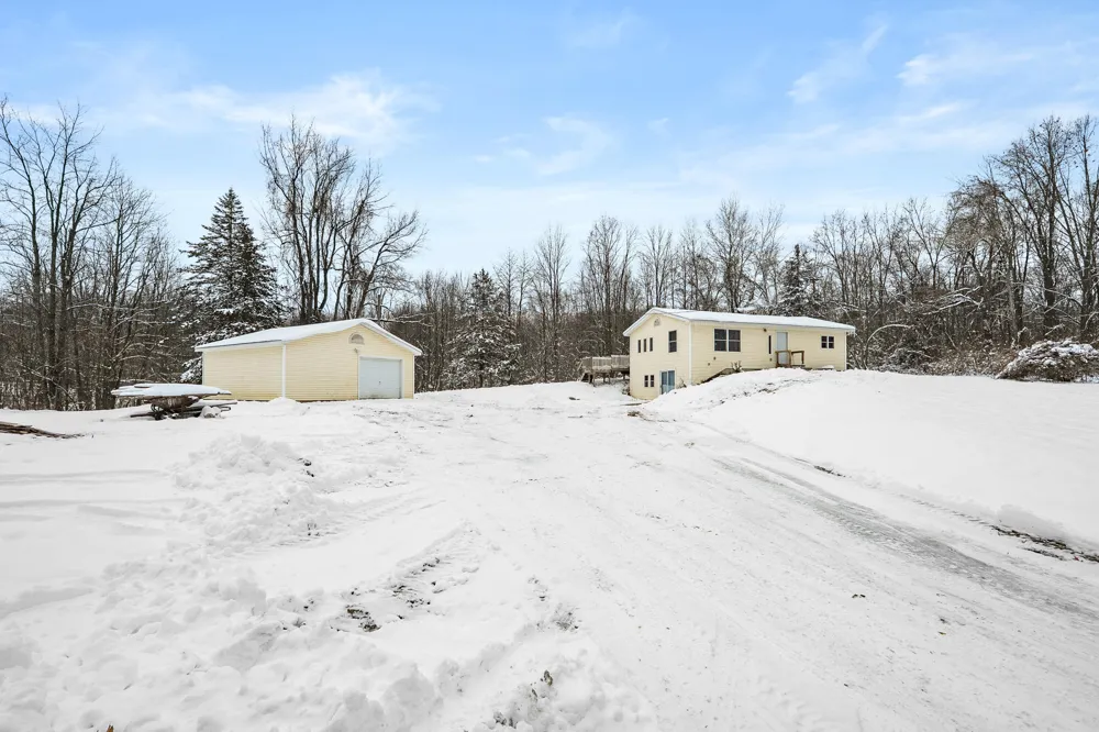 1707 W Bristol Road Barry Township, MI 49046