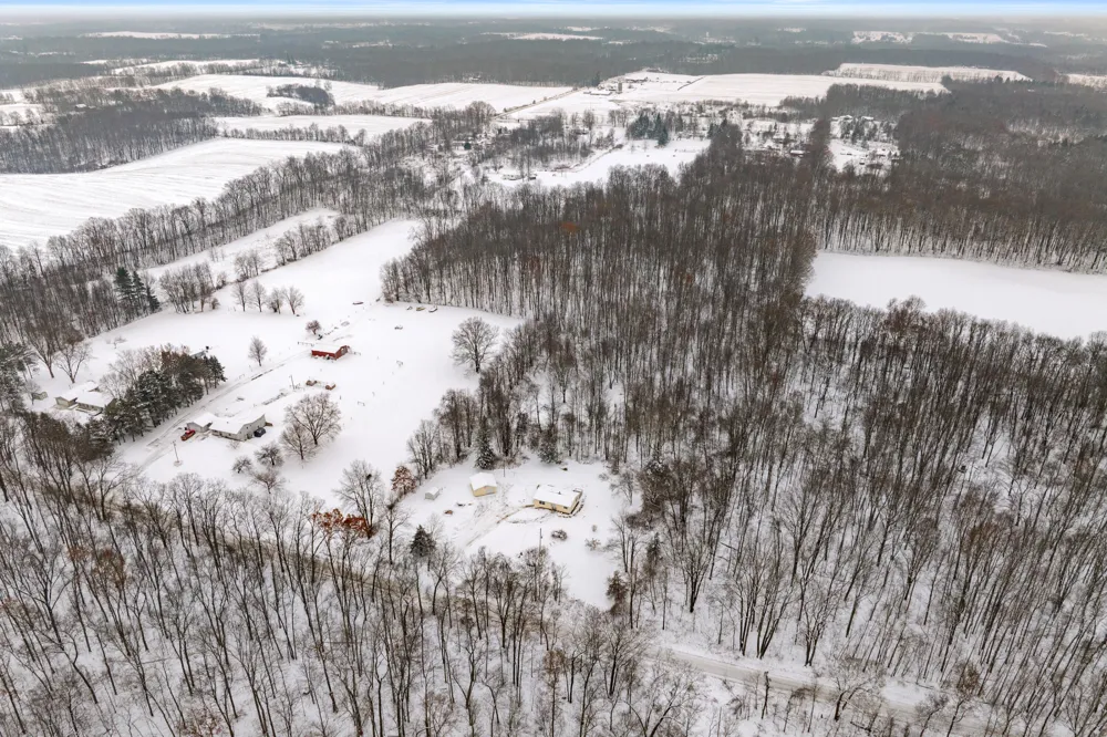 1707 W Bristol Road Barry Township, MI 49046