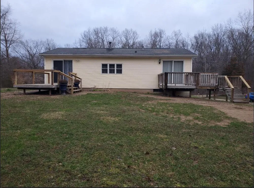1707 W Bristol Road Barry Township, MI 49046