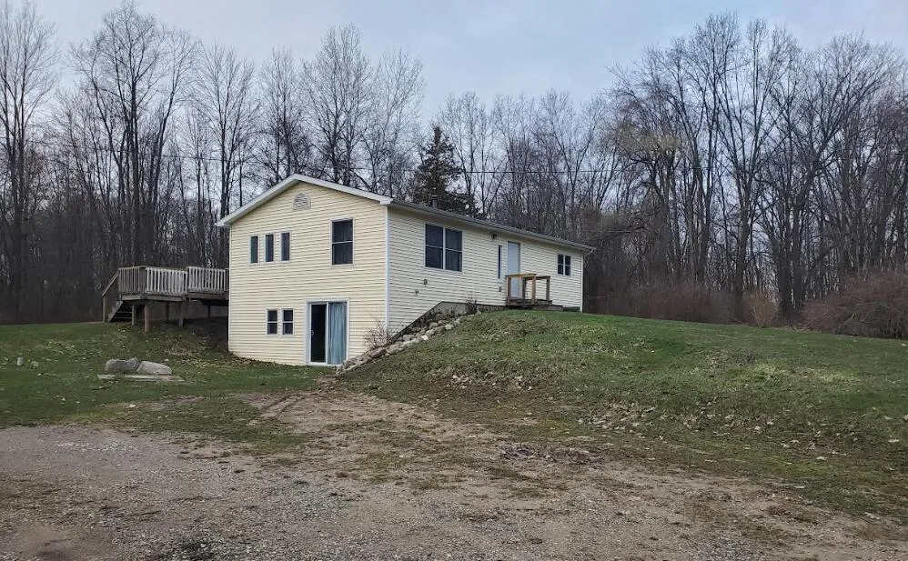 1707 W Bristol Road Barry Township, MI 49046