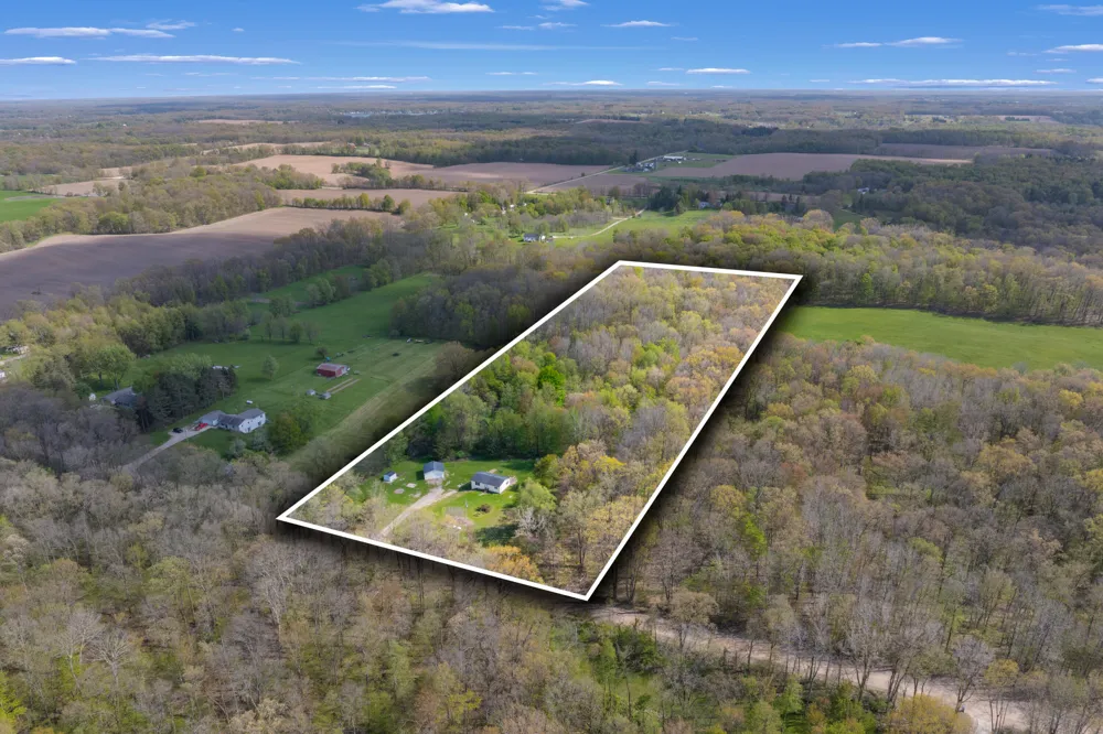 1707 W Bristol Road Barry Township, MI 49046