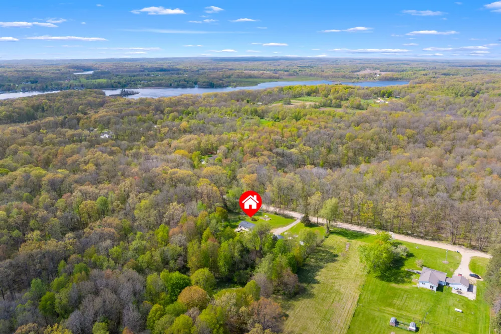 1707 W Bristol Road Barry Township, MI 49046