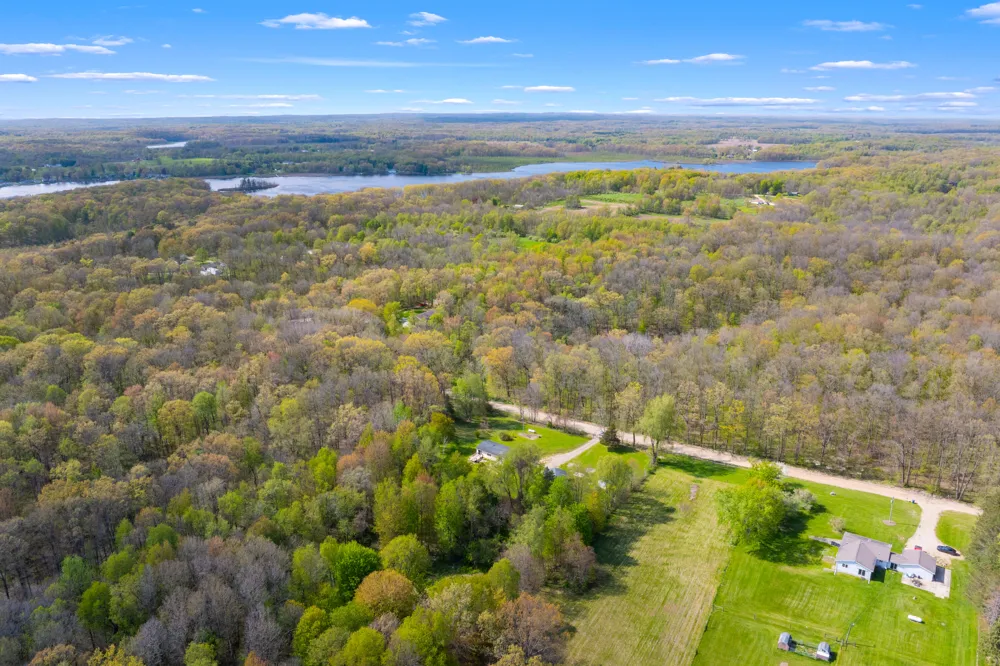 1707 W Bristol Road Barry Township, MI 49046